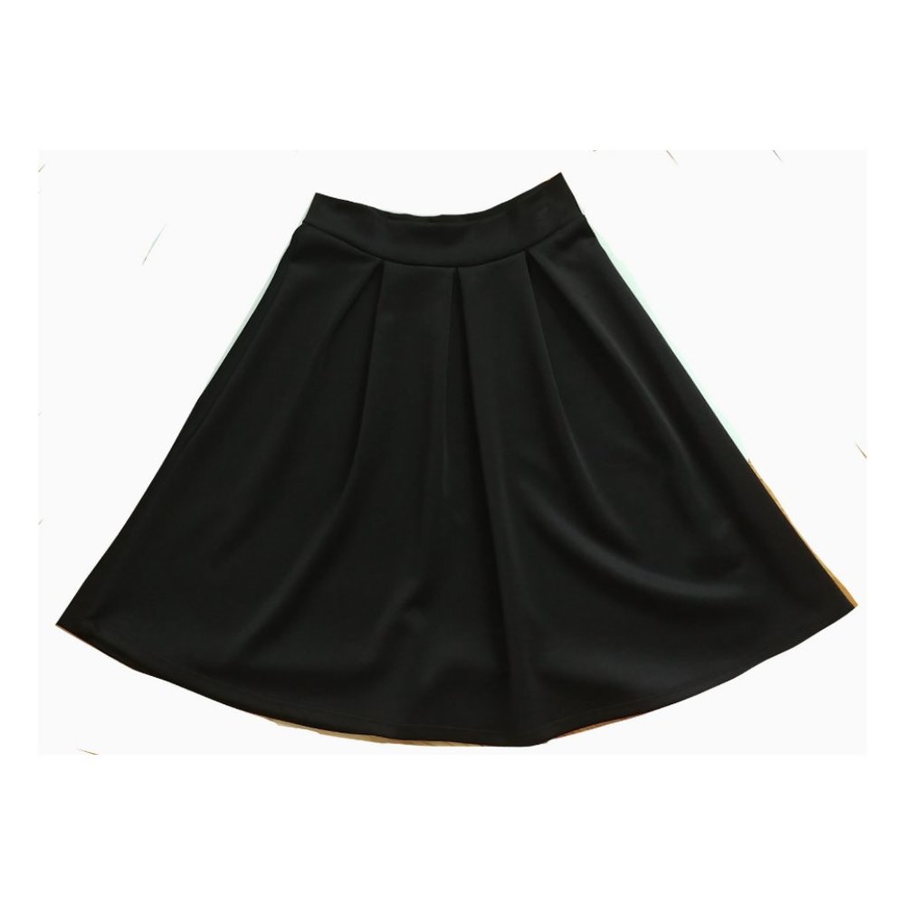 Black circle skirt